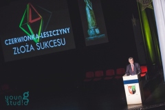 02.jpg
